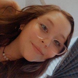 Meet your Posher, Carly